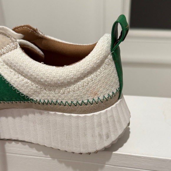 Zodiac Cream and Green Platform Sneakers - Picture 4 of 9
